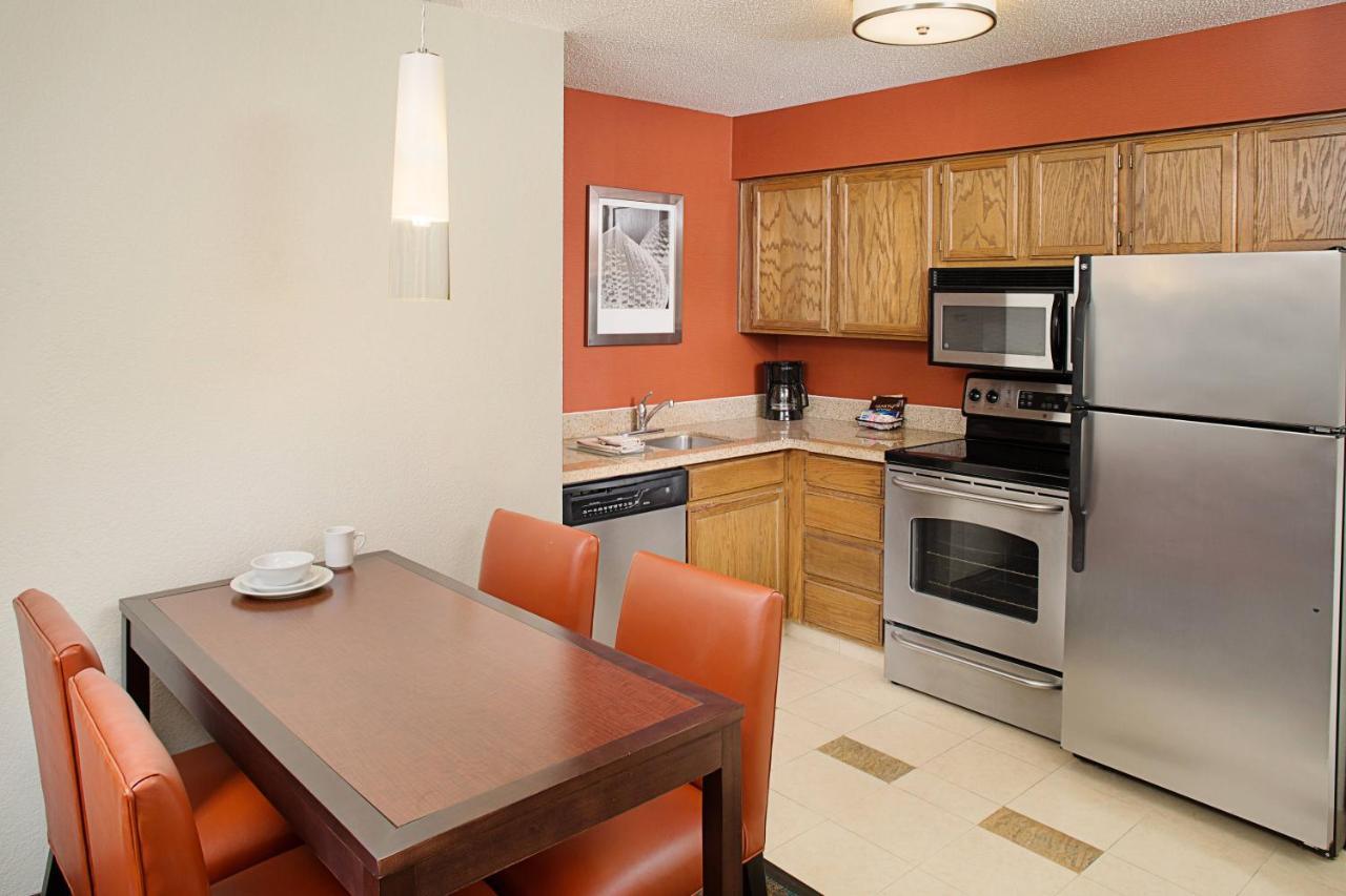 Residence Inn Chicago O'Hare Роузмънт Екстериор снимка