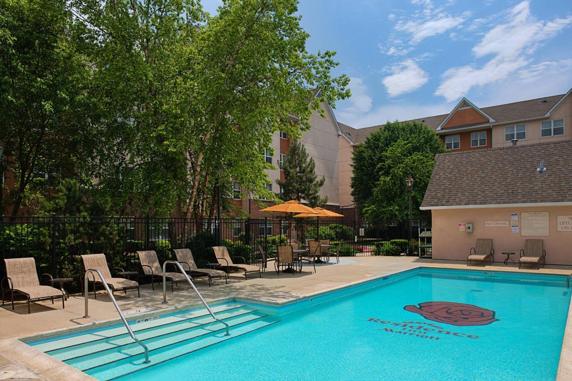 Residence Inn Chicago O'Hare Роузмънт Екстериор снимка