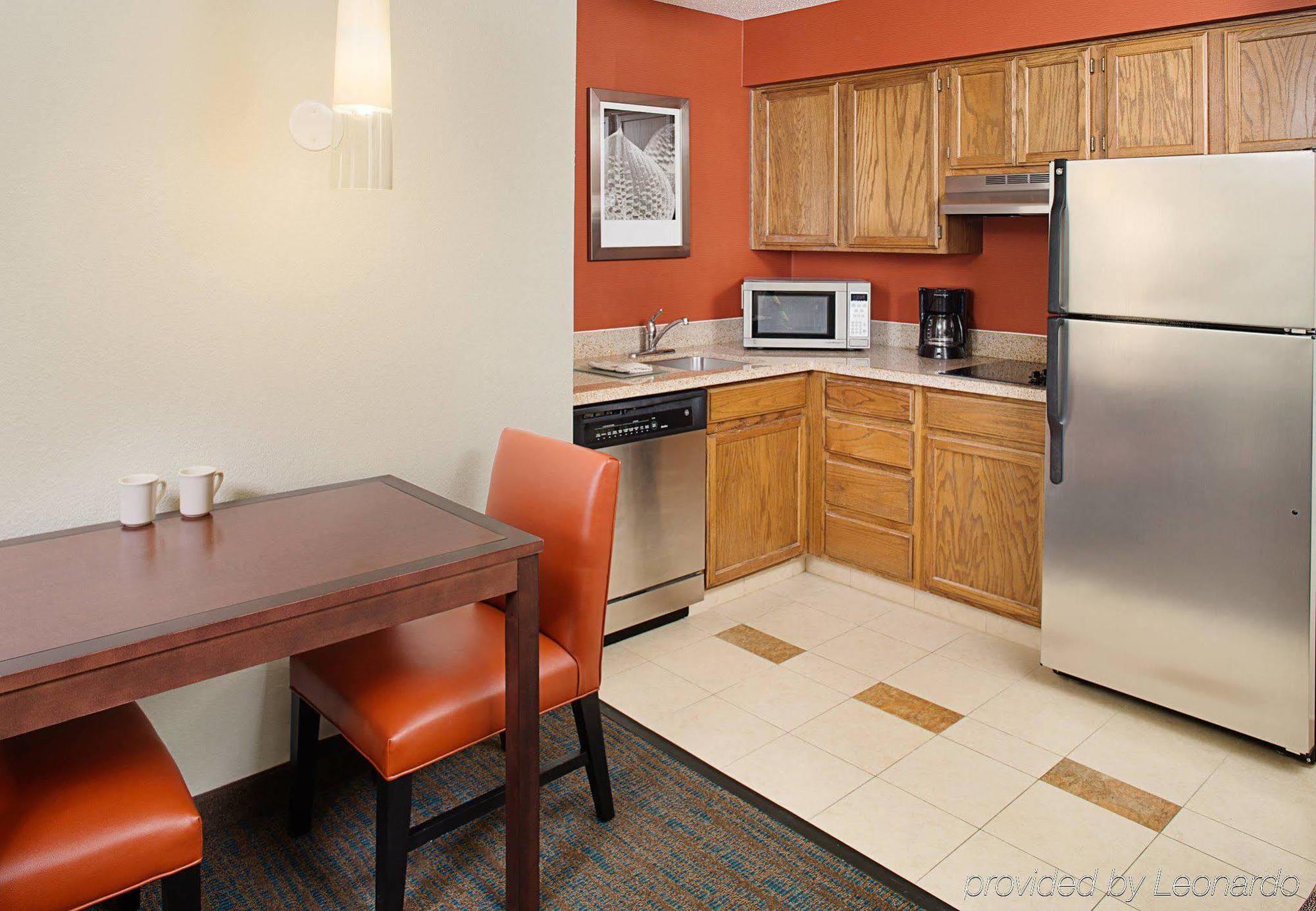 Residence Inn Chicago O'Hare Роузмънт Екстериор снимка